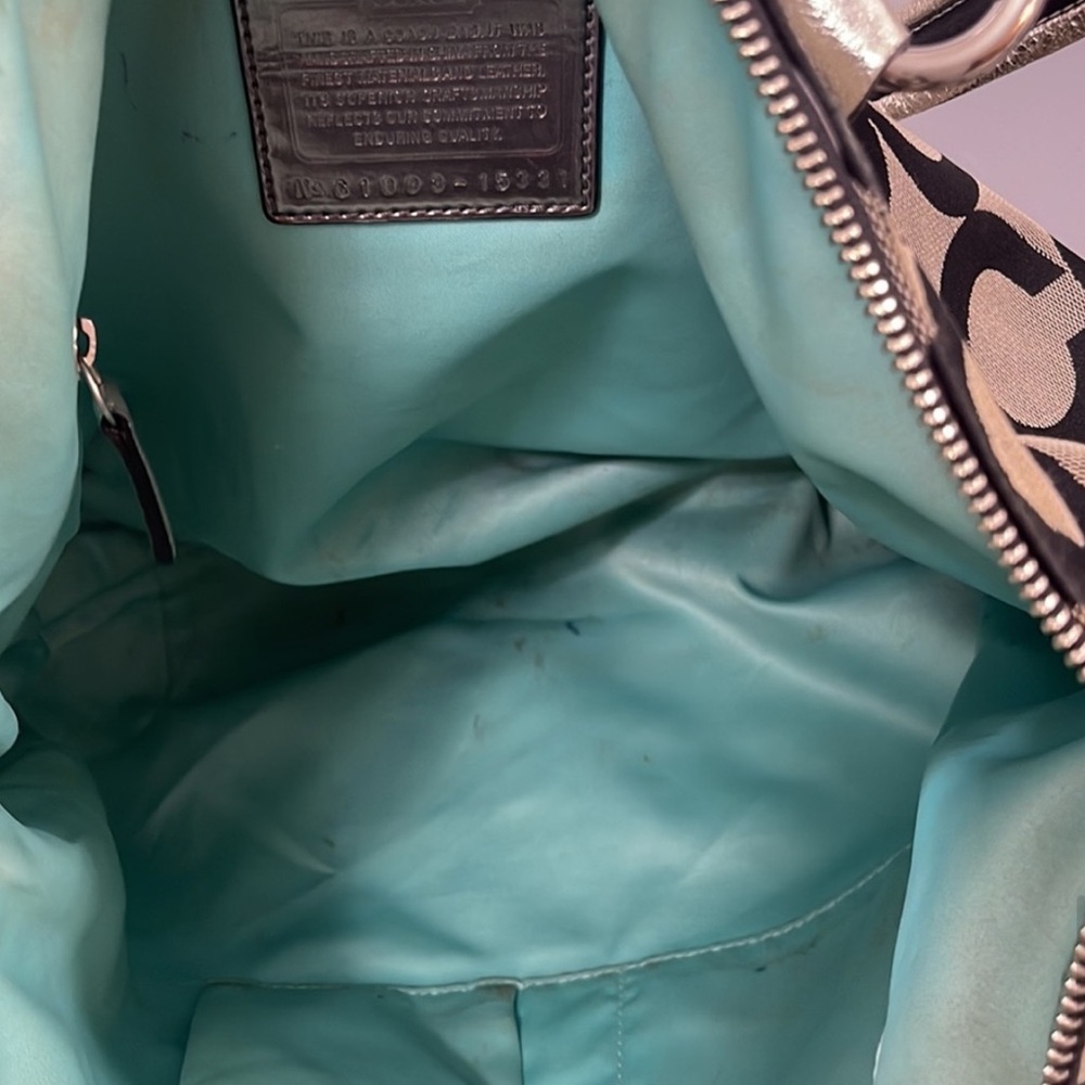 Lost in the 🔥 Coach Poppy Op Art Signature Tote - Picture 9 of 12
